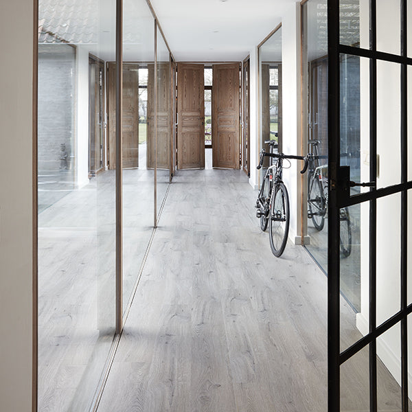 VINIL LVT 1572 VIVID GREY 5/0,55 MM 33/42 DC