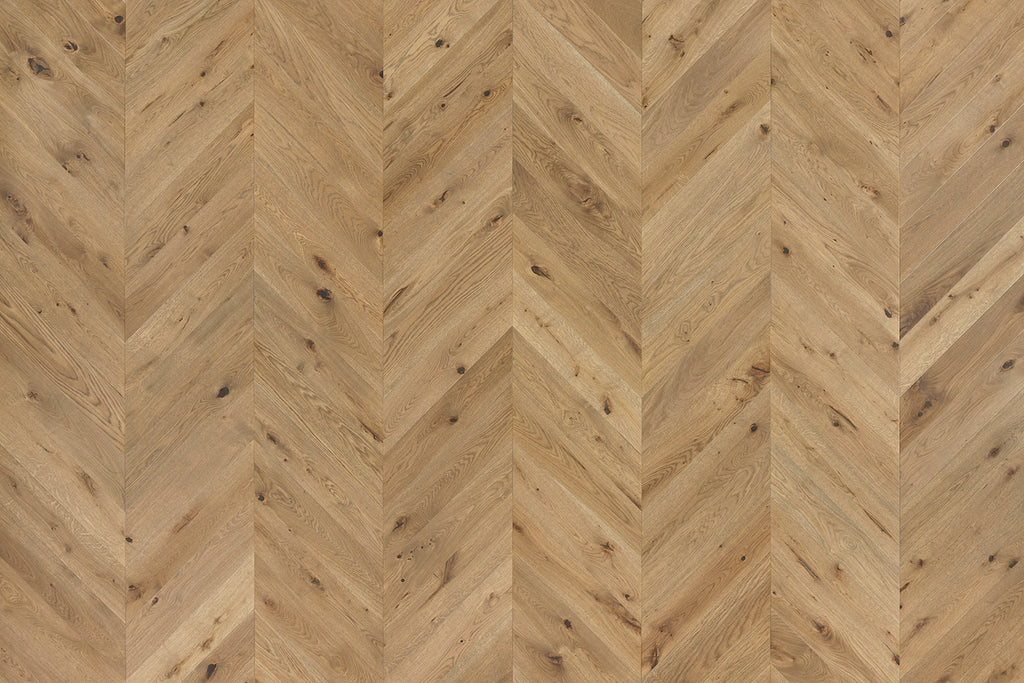 PARKET TGP 1L HRAST CHEVRON 45 CHAMPAGNE SIVO BEIGE COUNTRY MAT LAK ČETKAN 4Vm T&G