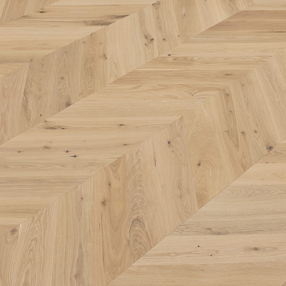 PARKET TGP 1L HRAST CHEVRON 45 BRETAGNE NATURAL BIJELO ULJEN ČETKAN 4Vm T&G