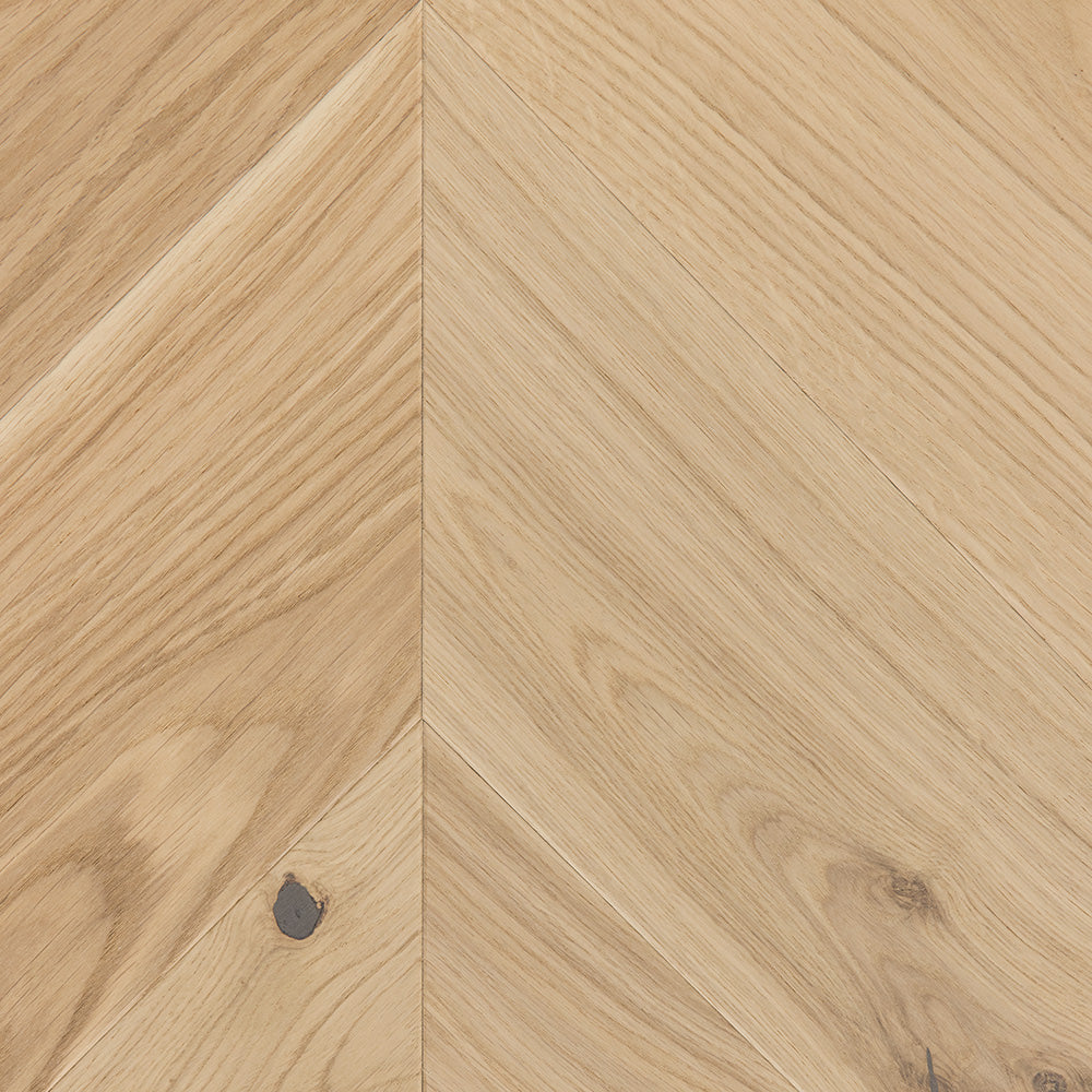 PARKET TGP 1L HRAST CHEVRON 45 BRETAGNE NATURAL BIJELO ULJEN ČETKAN 4Vm T&G