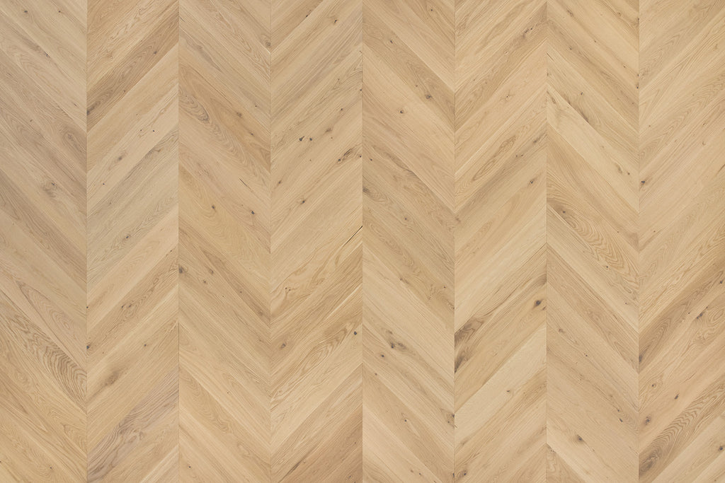 PARKET TGP 1L HRAST CHEVRON 45 BRETAGNE NATURAL BIJELO ULJEN ČETKAN 4Vm T&G