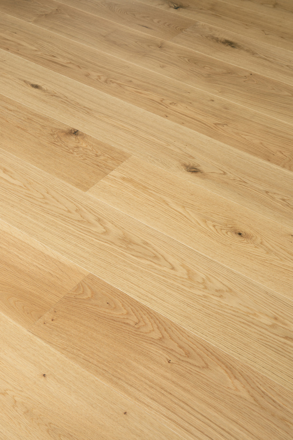 PARKET TGP 1L HRAST KNOTTY LAK GL10 2mV 5G