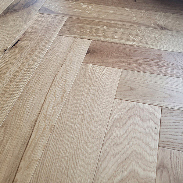 PARKET DGP HRAST BC ČETKAN LAK L+D T+G