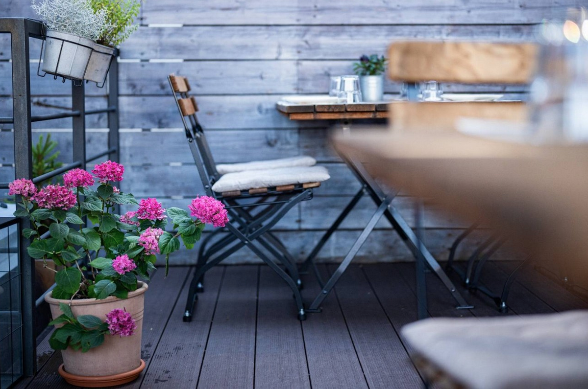 WPC decking na ugostiteljskoj terasi